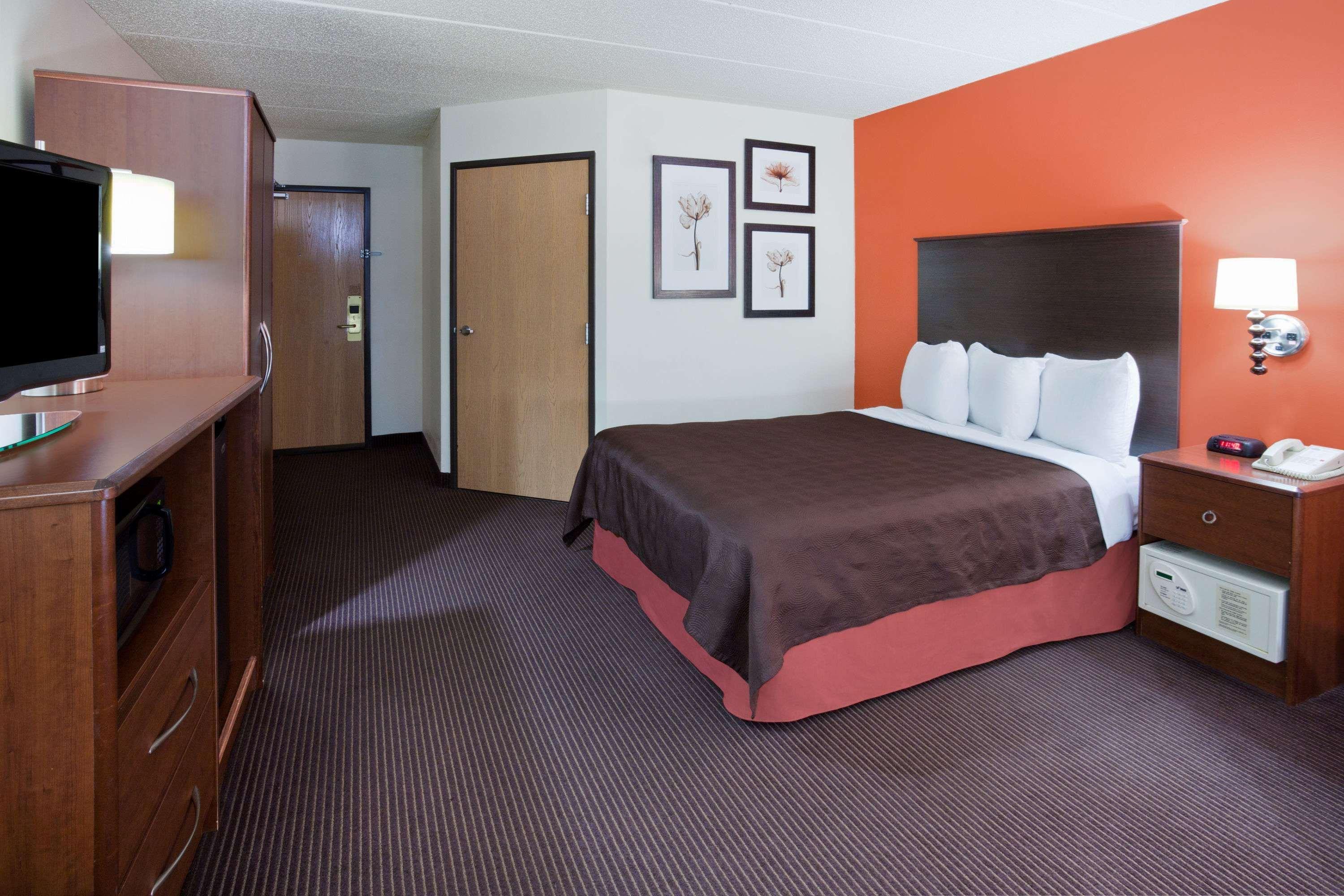 Americinn By Wyndham Coon Rapids Kültér fotó